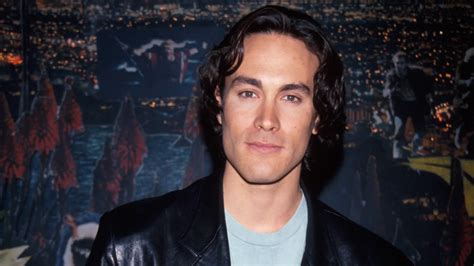 Los seres queridos de Brandon Lee recuerdan a la estrella de “El Cuervo” 30 años después de su muerte